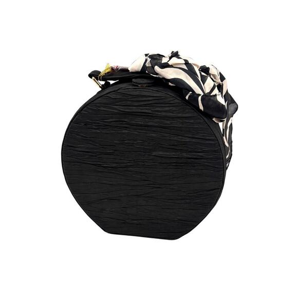 Black Rowallan Scotland Round Silk Jewelry Box Travel Case NWT Compartments - Picture 1 of 16